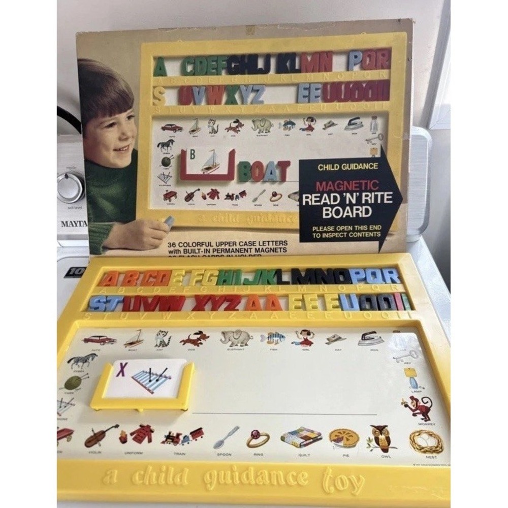 VINTAGE 1961 CHILD GUIDANCE Magnetic Read n Rite Board